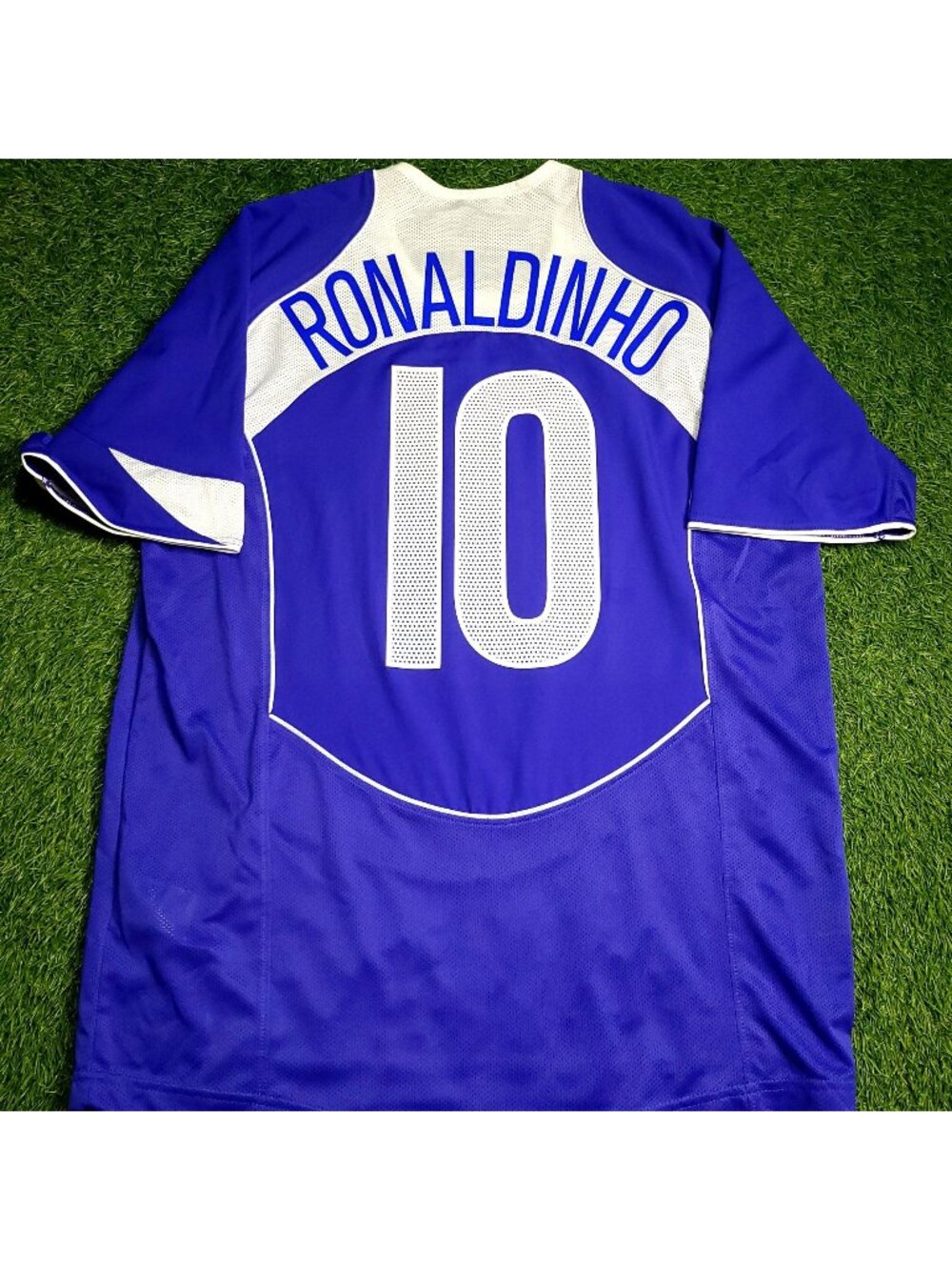Ronaldinho Nike Brazil 2004 Away Soccer Jersey M